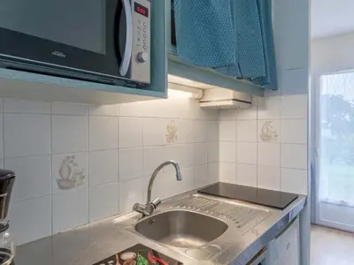 Cuisine ou kitchenette dans l'établissement Gîte 6 personnes - Terrasse et confort à Maché - API-1-52-1252