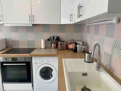 Cuisine ou kitchenette dans l'établissement Mon boudoir en bord de mer