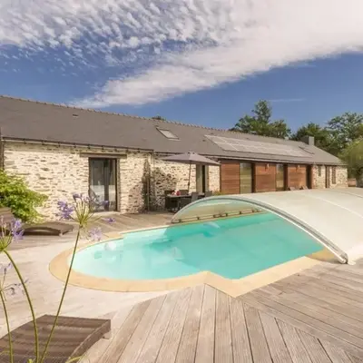 Gîte rural rénové avec terrasse en campagne