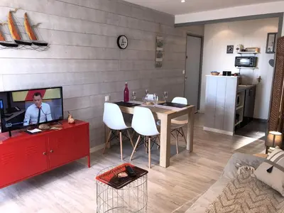 Télévision ou salle de divertissement dans l'établissement SH020-025 - Appartement 2 pièces 4 couchages SAINT HILAIRE DE RIEZ