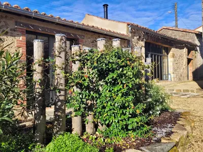 Jardin de l'établissement Aumônerie du Prieuré