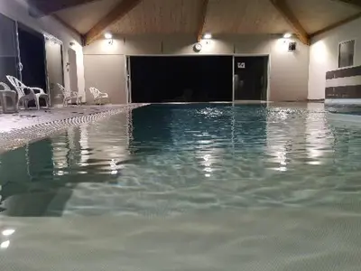 Piscine de l'établissement Camping Au Bois Du Cé à 3km du Puy duFou ou située à proximité