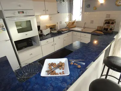 Cuisine ou kitchenette dans l'établissement Maison de vacances à Notre-Dame-de-Monts - Terrasse & Jardin - Animaux acceptés - FR-1-540-330
