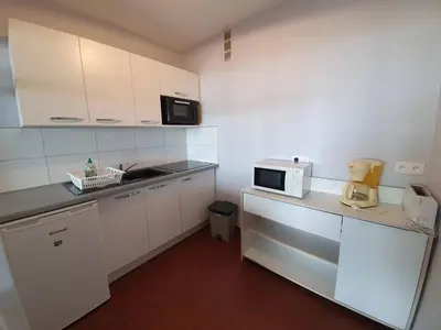 Cuisine ou kitchenette dans l'établissement SJ710-020 - Appart 2 pièces 5 couchages - SAINT JEAN DE MONTS