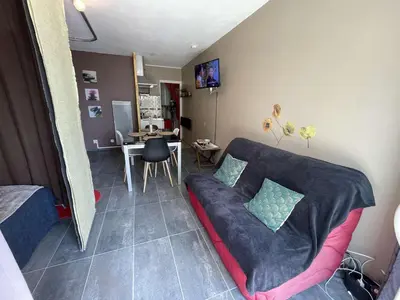 Télévision ou salle de divertissement dans l'établissement SH210-06A - Appartement studio 4 couchages - Saint Hilaire de Riez