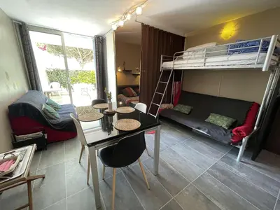 Coin salon dans l'établissement SH210-06A - Appartement studio 4 couchages - Saint Hilaire de Riez