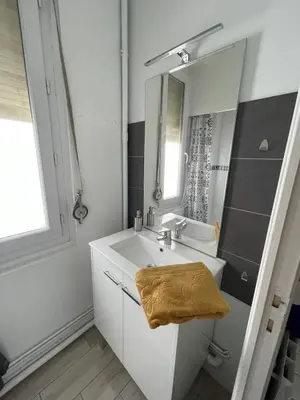 Salle de bains dans l'établissement Studio GARE hyper centre ville Angers