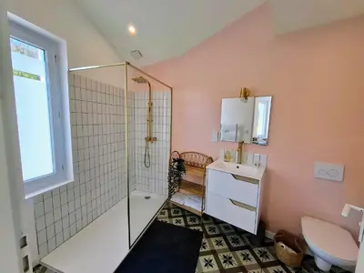 Salle de bains dans l'établissement Logement Mauléon - 4 personnes
