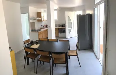 Cuisine ou kitchenette dans l'établissement Villa 11 pers 4CH - Jacuzzi - Le Cormier