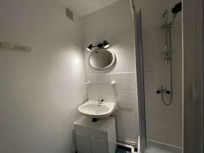 Salle de bains dans l'établissement SH180-032 - Appart studio 4 couchages - SAINT HILAIRE DE RIEZ