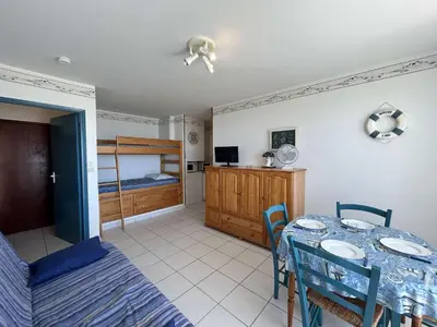 Cuisine ou kitchenette dans l'établissement SJ280-04C - Appart Studio 4 couchages SAINT JEAN DE MONTS