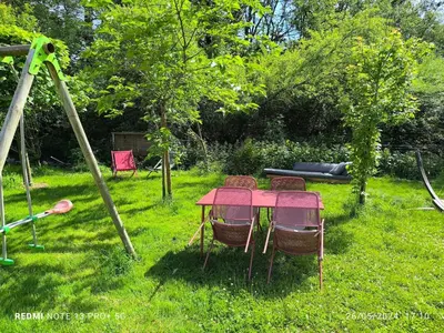 Jardin de l'établissement Le Nautile - petit déjeuner - 10mn du Parc