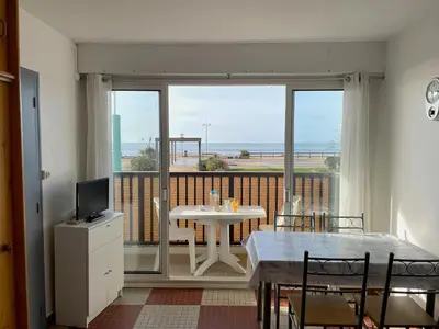 Balcon ou terrasse dans l'établissement Studio en Rez-de-chaussée Vue Mer - Saint-Jean-de-Monts - FR-1-323-598