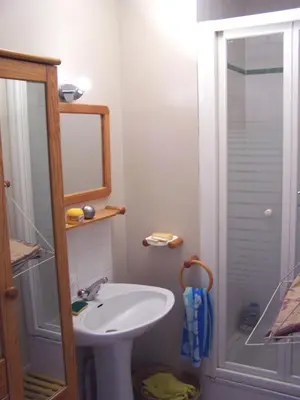 Salle de bains dans l'établissement Chambre lit double