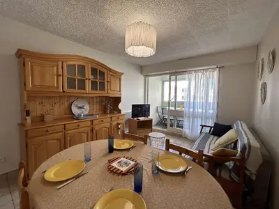 Télévision ou salle de divertissement dans l'établissement SH380-043 - Appart 2 pièces 4 couchages - SAINT HILAIRE DE RIEZ