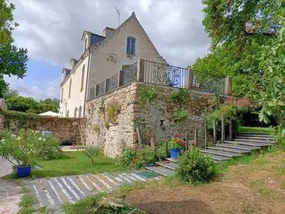 Jardin de l'établissement Manoir de l'Herbier