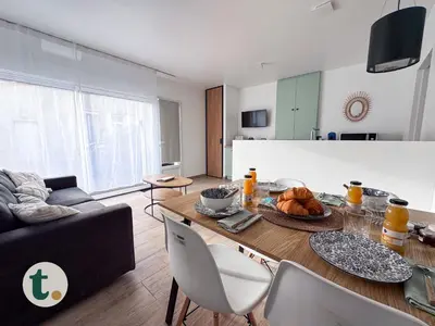Télévision ou salle de divertissement dans l'établissement Tranquiloue - Appartement cosy 15min du Puy du Fou