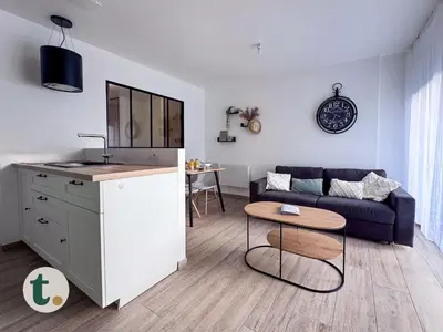 Cuisine ou kitchenette dans l'établissement Tranquiloue - Appartement cosy 15min du Puy du Fou