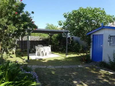 Jardin de l'établissement BA000-08B Mais 3 pièces- 6 couchages BARBATRE