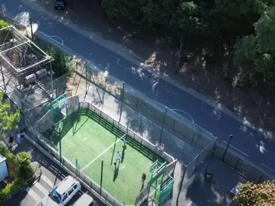 Tennis ou squash au sein de le camping ou à proximité