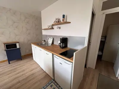 Cuisine ou kitchenette dans l'établissement Studio avec cabines - 4 personnes - Parking - Proche plage - FR-1-224C-367
