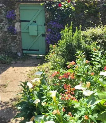 Jardin de l'établissement Maisonnette rénovée à 700m des bords de Loire