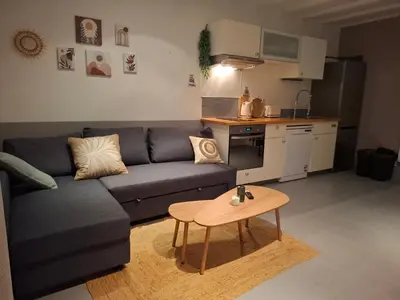 Cuisine ou kitchenette dans l'établissement Maison typique rénovée, calme et centrale