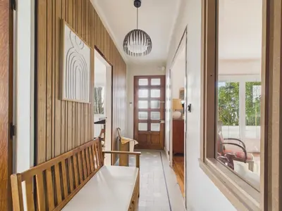 Un ou plusieurs lits dans un hébergement de l'établissement Maison tout confort pour 8 avec jardin