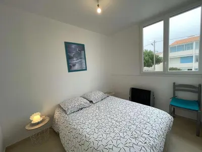 Un ou plusieurs lits dans un hébergement de l'établissement SH210-35C - Appart 3 pièces 6 couchages -SAINT HILAIRE DE RIEZ