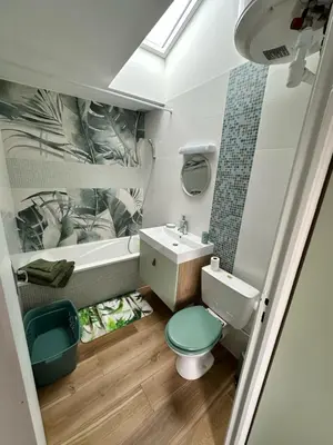 Salle de bains dans l'établissement Logis Nature au pied du Château