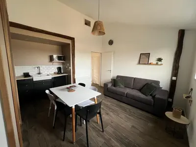 Cuisine ou kitchenette dans l'établissement Les Iris - Maison chaleureuse