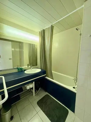 Plan de l'établissement Le Clos de l'Ancien Hôtel - Free parking
