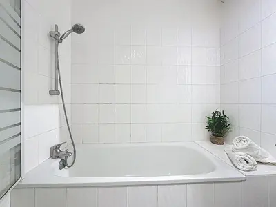 Salle de bains dans l'établissement Apartment Le Clos de la Corderie by Interhome