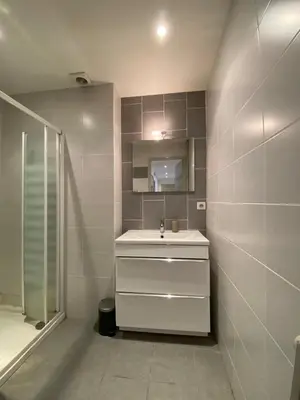 Salle de bains dans l'établissement Appartement T4 - 3 chambres