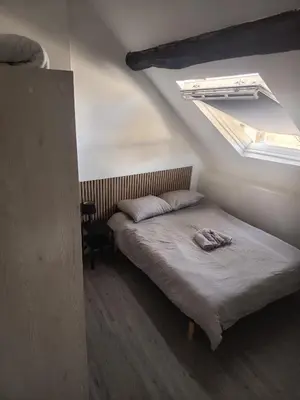 Plan de l'établissement Appartement 2 chambres avec salon et cuisine ouverte à Châteaubriant Confort et centralité
