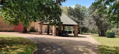 Jardin de l'établissement Les Petites Écuries