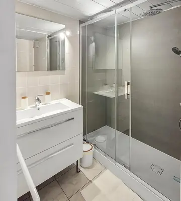 Salle de bains dans l'établissement Studio rénové proche Nantes idéal séjour pro