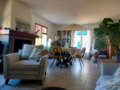Coin salon dans l'établissement CHAMBrE CHEZ L'HABITANT