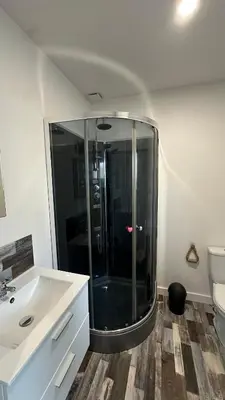 Salle de bains dans l'établissement Maison cosy proche Aéroport de Nantes