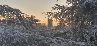 L'établissement Les chambres du Manoir en hiver