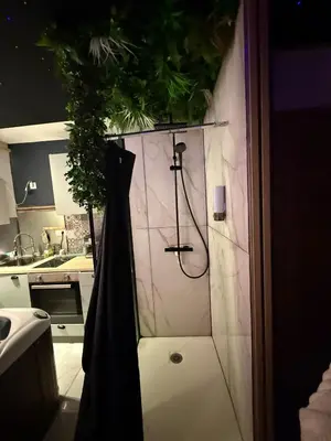 Salle de bains dans l'établissement Spa Nantais