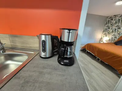 Cuisine ou kitchenette dans l'établissement Le Logis 2 Tiffauges - 4pers - Proche Puy du Fou