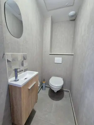 Salle de bains dans l'établissement Le Logis 2 Tiffauges - 4pers - Proche Puy du Fou