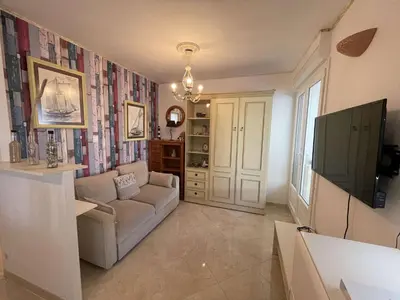 Télévision ou salle de divertissement dans l'établissement SH160-134 Appart 2 pièces cabine 5 couchages SAINT HILAIRE DE RIEZ