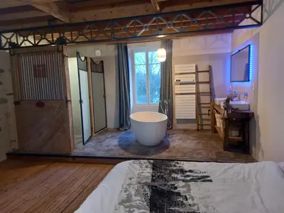 Salle de bains dans l'établissement Gîte du Parc des Lavandières