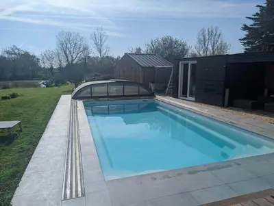 Piscine de l'établissement Somptueuse maison familiale avec piscine ou située à proximité