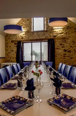 Coin salon dans l'établissement Auberge de la Loire