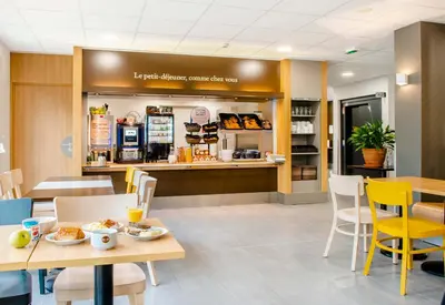 Nourriture dans l'hôtel ou à proximité