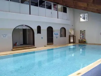 Piscine de l'établissement Mobil Home ou située à proximité