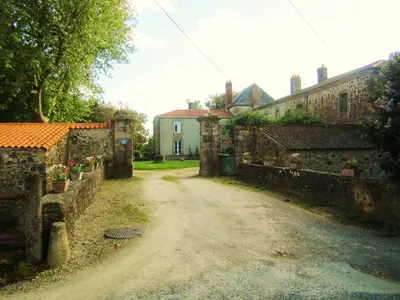Plan de l'établissement Le Manoir aux Douves
